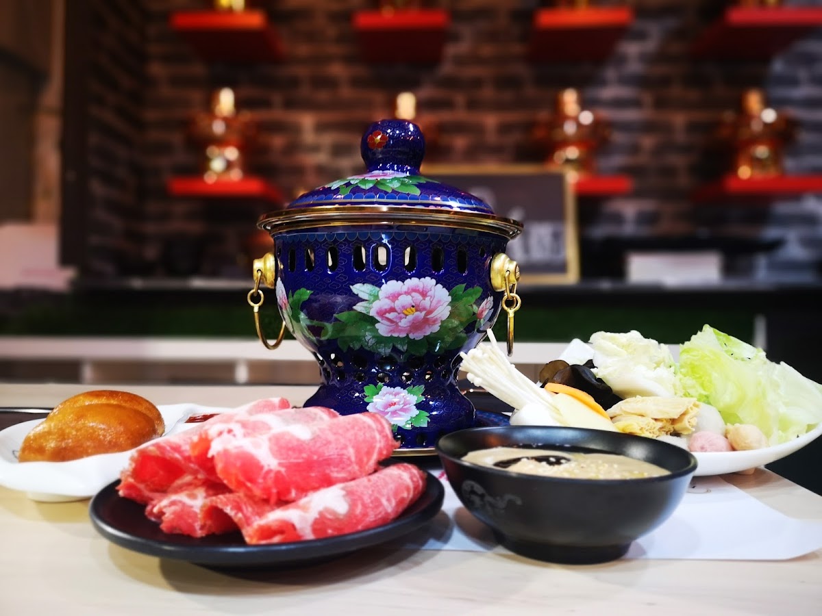 Bronze Age Fondue青铜火锅中餐厅 可接团餐 Photos 2